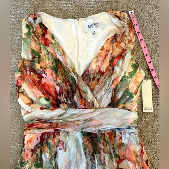 Badgley Mischka Floral Gown - Picture 7 of 10